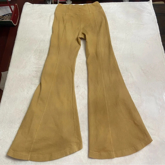 New! Free People FP movement got shot kick flares nwot 28252 - Picture 10 of 15